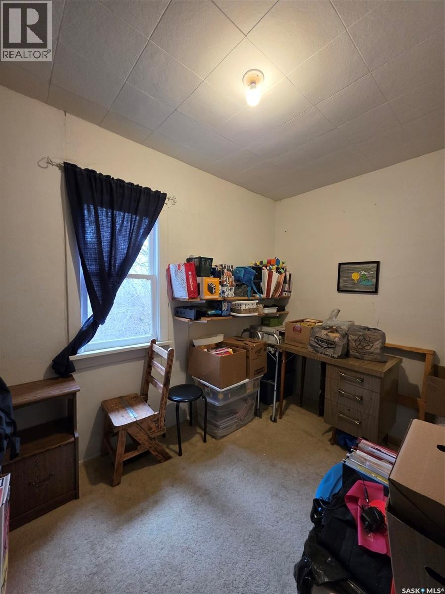 604 3rd Avenue, Swift Current, Saskatchewan  S9H 0S9 - Photo 8 - SK032653