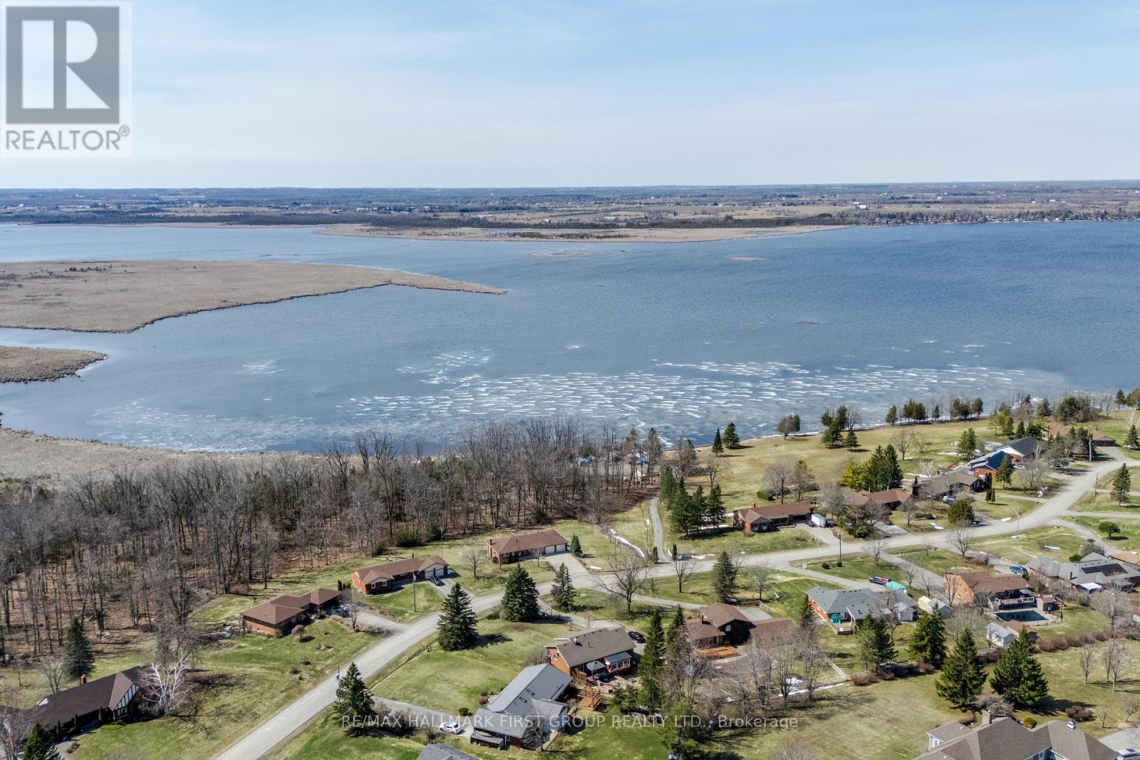 4 Bluewater Avenue, Kawartha Lakes, Ontario  K9V 0K6 - Photo 36 - X12986564