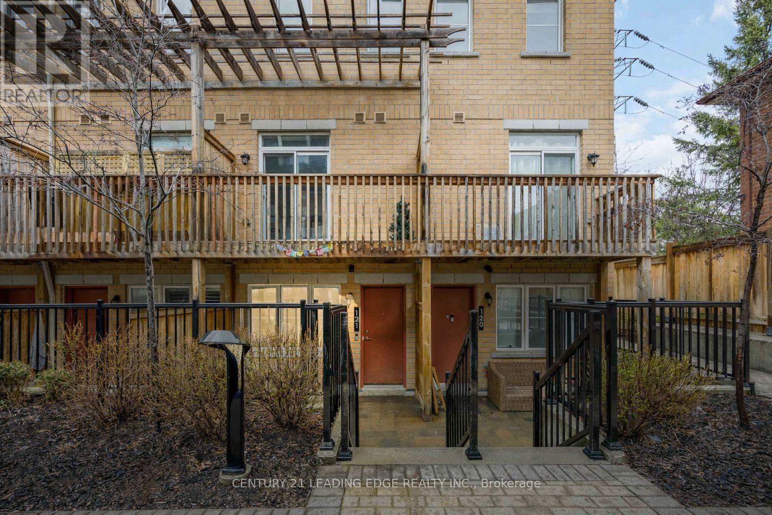 121 - 380 Hopewell Avenue, Toronto, Ontario  M6E 2S2 - Photo 2 - W12974858