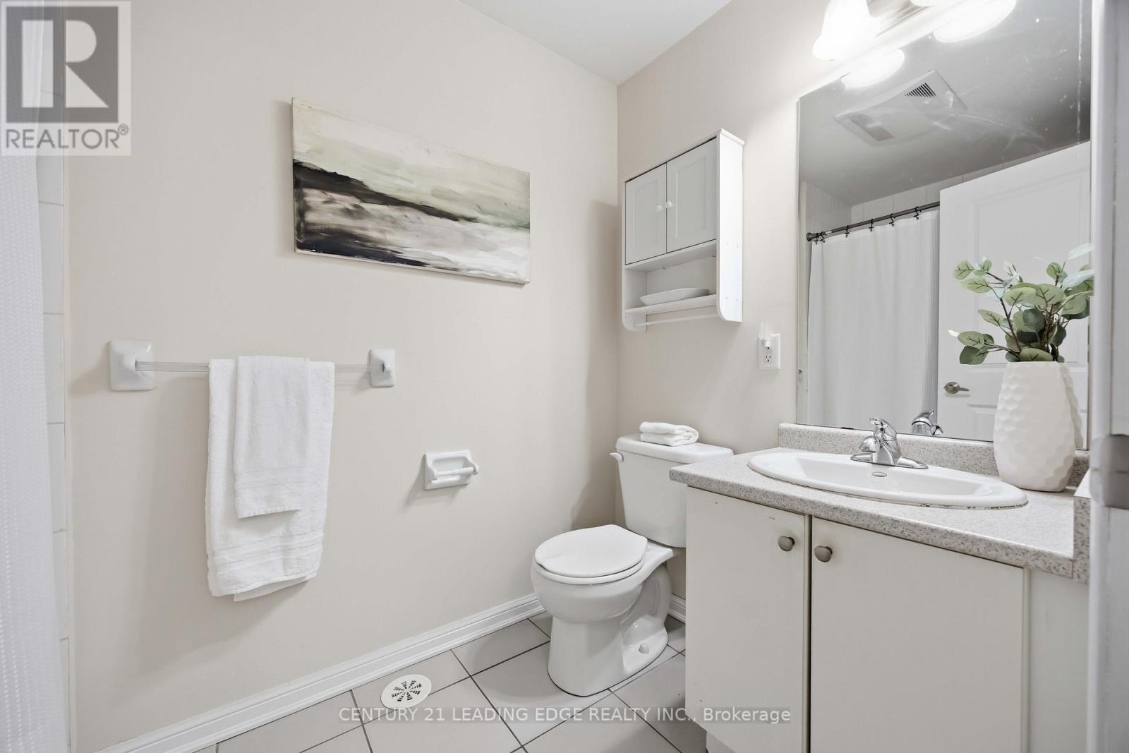 121 - 380 Hopewell Avenue, Toronto, Ontario  M6E 2S2 - Photo 37 - W12974858