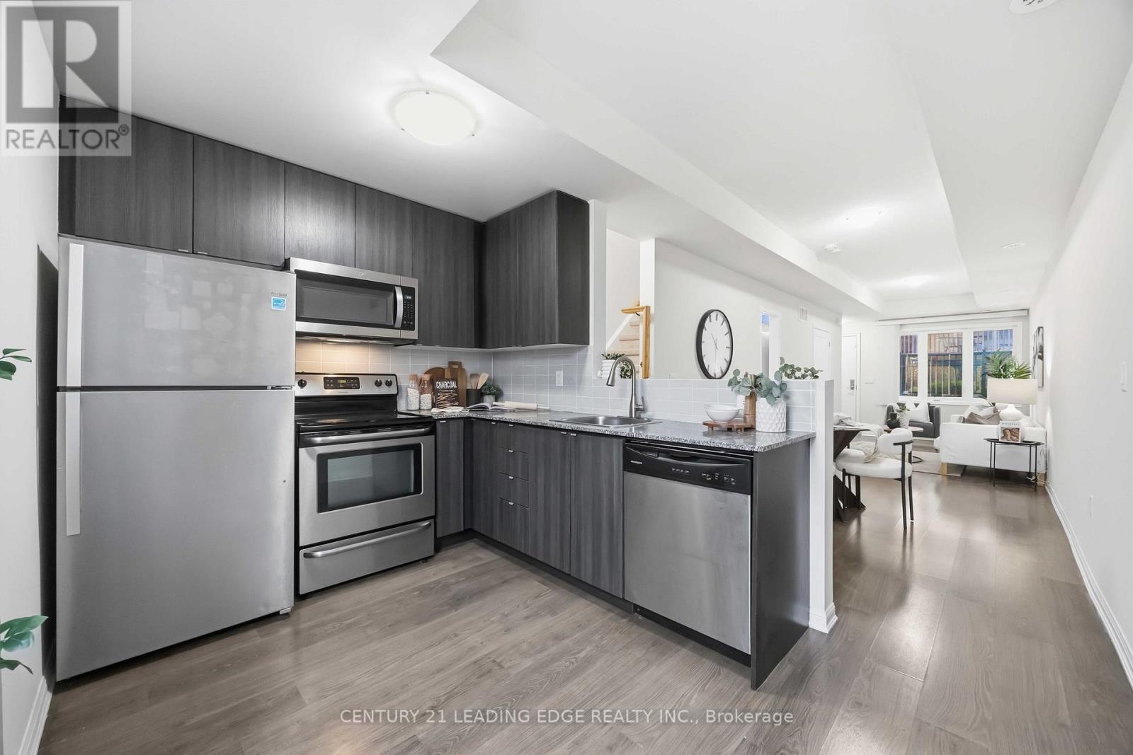 121 - 380 Hopewell Avenue, Toronto, Ontario  M6E 2S2 - Photo 19 - W12974858