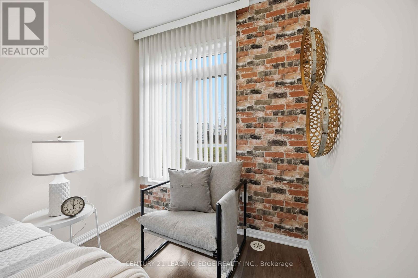 121 - 380 Hopewell Avenue, Toronto, Ontario  M6E 2S2 - Photo 32 - W12974858