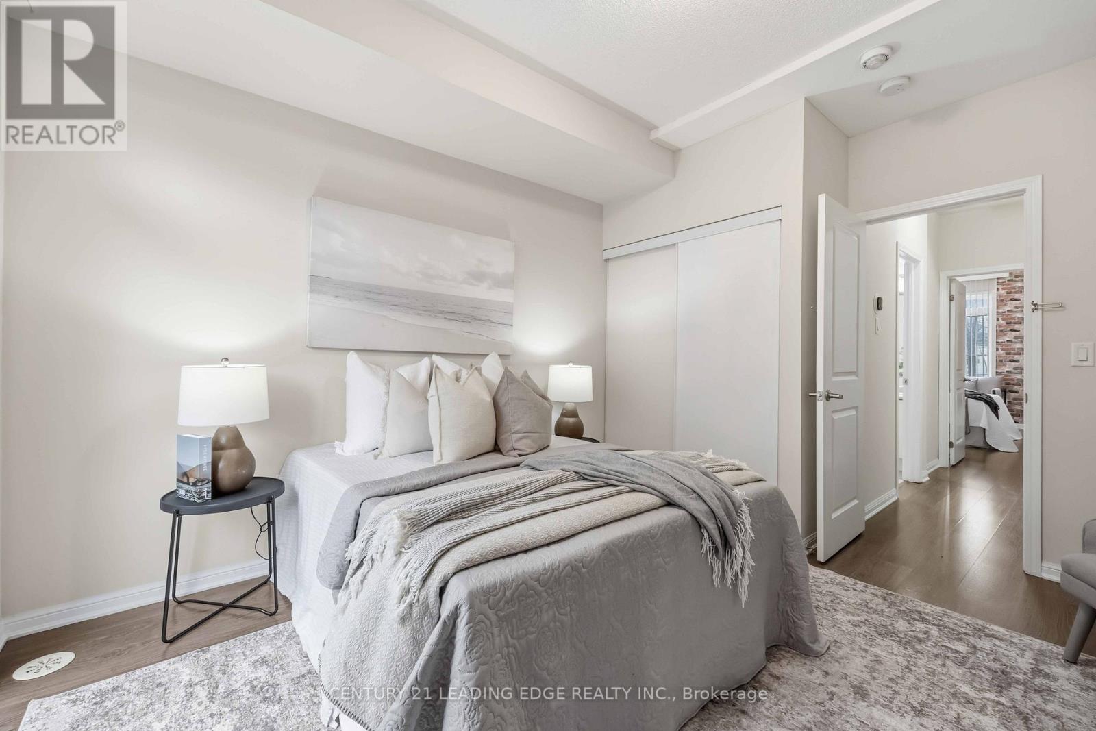 121 - 380 Hopewell Avenue, Toronto, Ontario  M6E 2S2 - Photo 34 - W12974858