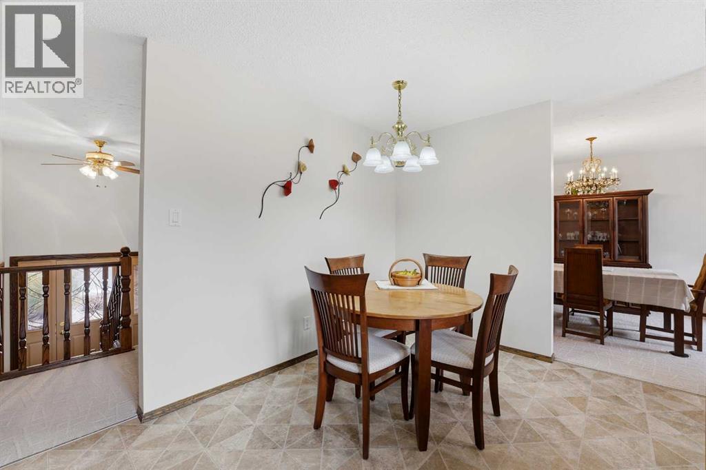 77 Allan Close, Red Deer, Alberta T4R 1A4 - Photo 10 - A2300774