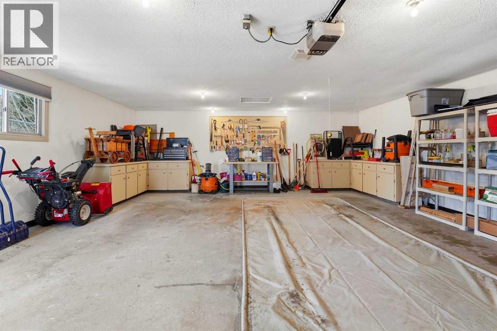 77 Allan Close, Red Deer, Alberta T4R 1A4 - Photo 30 - A2300774