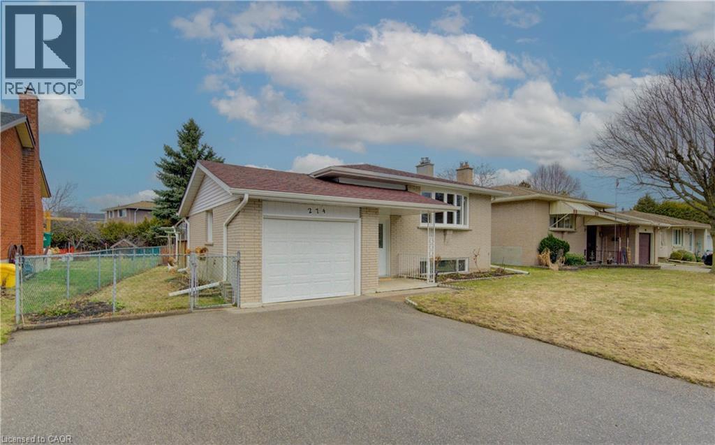 274 Heritage Drive, Kitchener, Ontario  N2B 3K8 - Photo 2 - 40815519