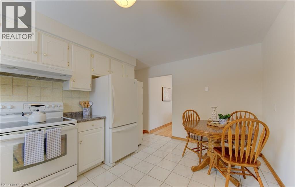 274 Heritage Drive, Kitchener, Ontario  N2B 3K8 - Photo 13 - 40815519