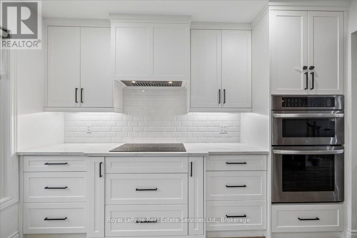 3231 Pinemeadow Drive, Burlington, Ontario  L7M 3M5 - Photo 11 - W12986668