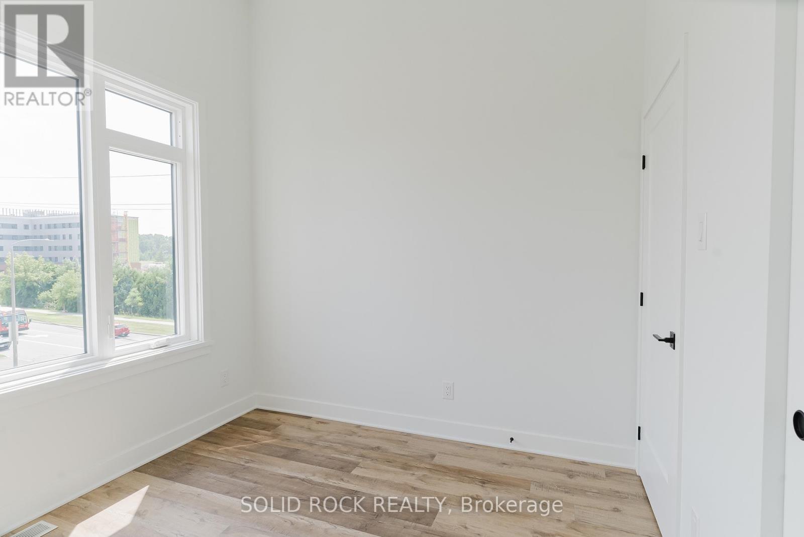 Unit 9 The Butterfly - 845 Champlain Street, Ottawa, Ontario  K1C 1K3 - Photo 12 - X12900932