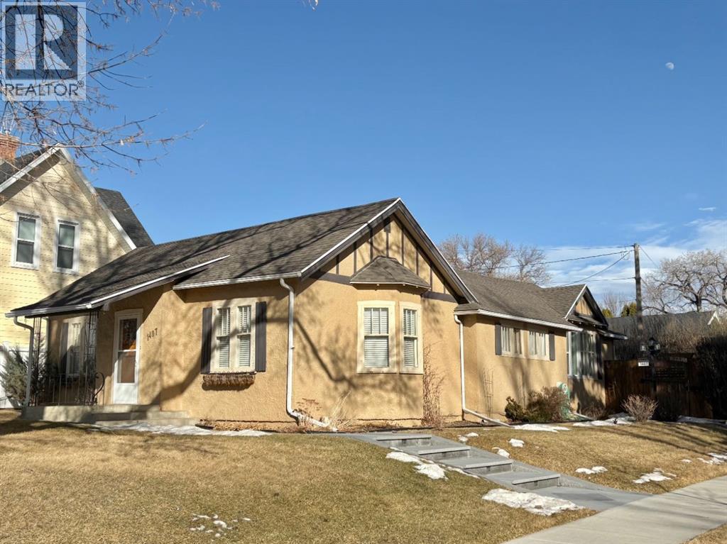 1407 4 Avenue S, Lethbridge, Alberta  T1J 0R6 - Photo 1 - A2289689