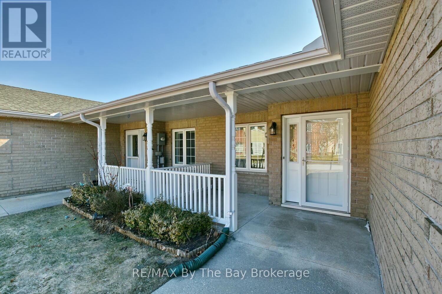 142 Meadow Lane, Wasaga Beach, Ontario  L9Z 0A4 - Photo 38 - S12986656