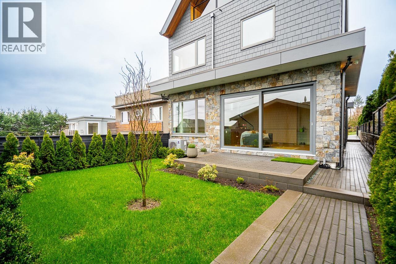 2 3674 Oxford Street, Vancouver, British Columbia  V5K 1P3 - Photo 12 - R3110094