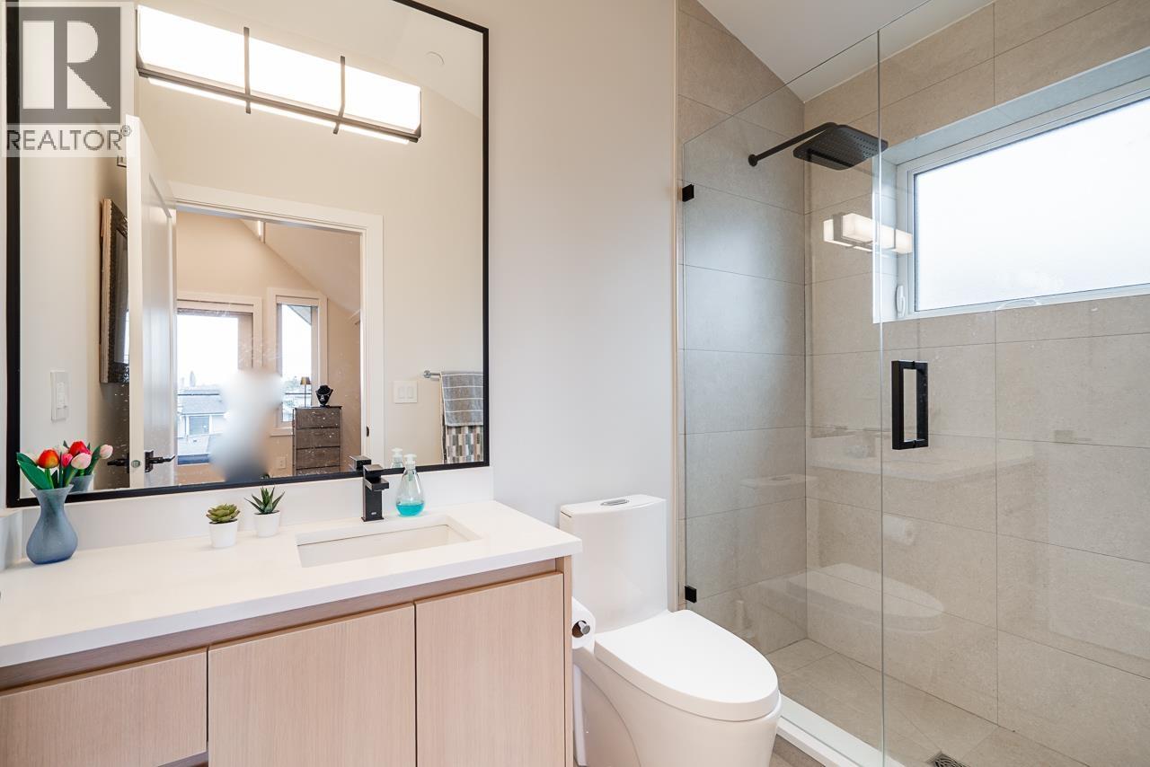 2 3674 Oxford Street, Vancouver, British Columbia  V5K 1P3 - Photo 9 - R3110094