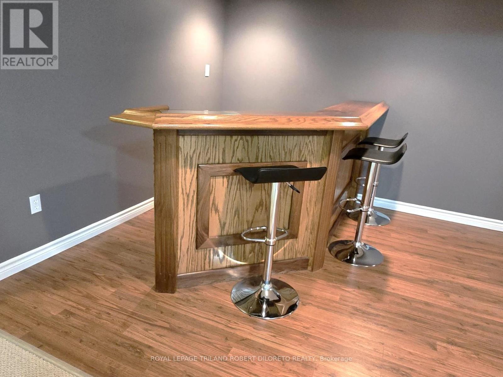 5 - 5 Foxhollow Drive, Thames Centre, Ontario  N0L 1G3 - Photo 23 - X12986638