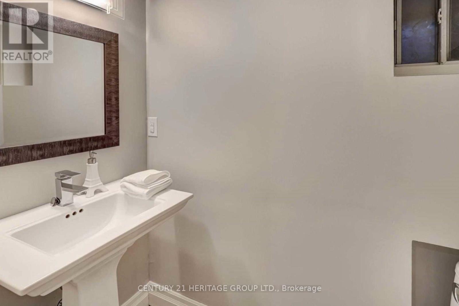 520 Briar Hill Avenue, Toronto, Ontario  M5N 1M9 - Photo 20 - C12986640