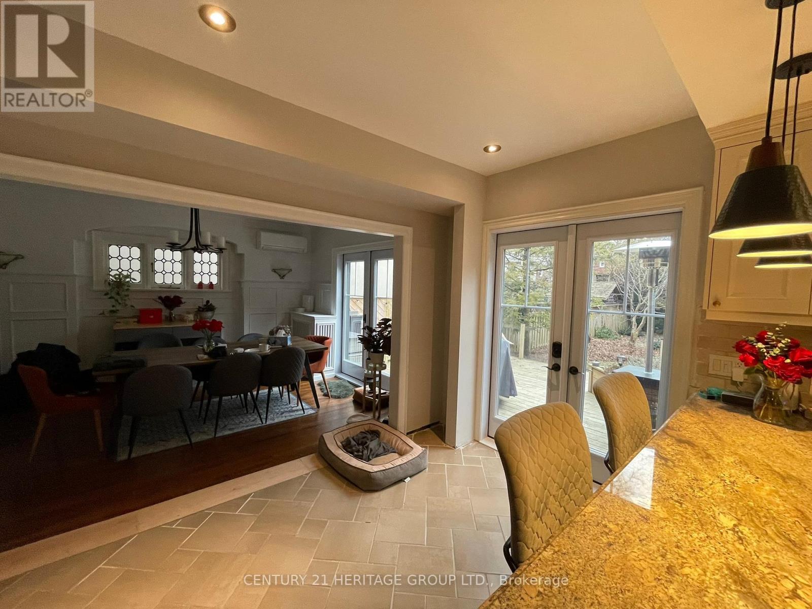 520 Briar Hill Avenue, Toronto, Ontario  M5N 1M9 - Photo 9 - C12986640