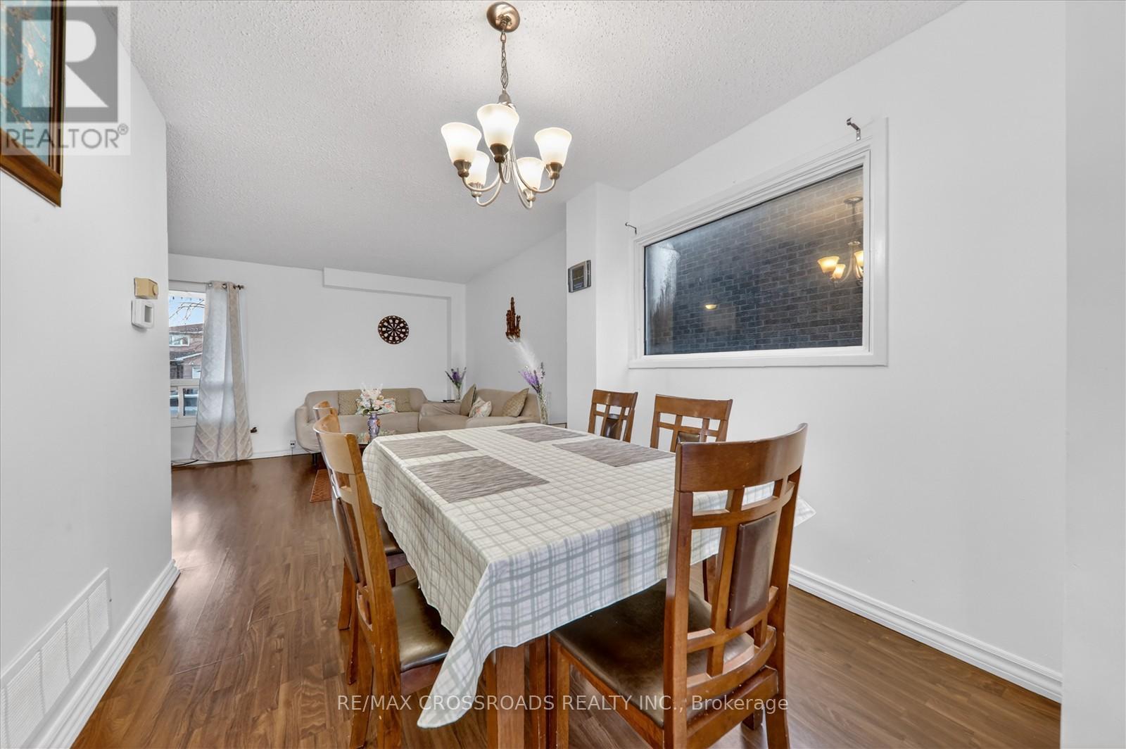 35 Harley Drive, Ajax, Ontario  L1S 5X6 - Photo 12 - E12986648