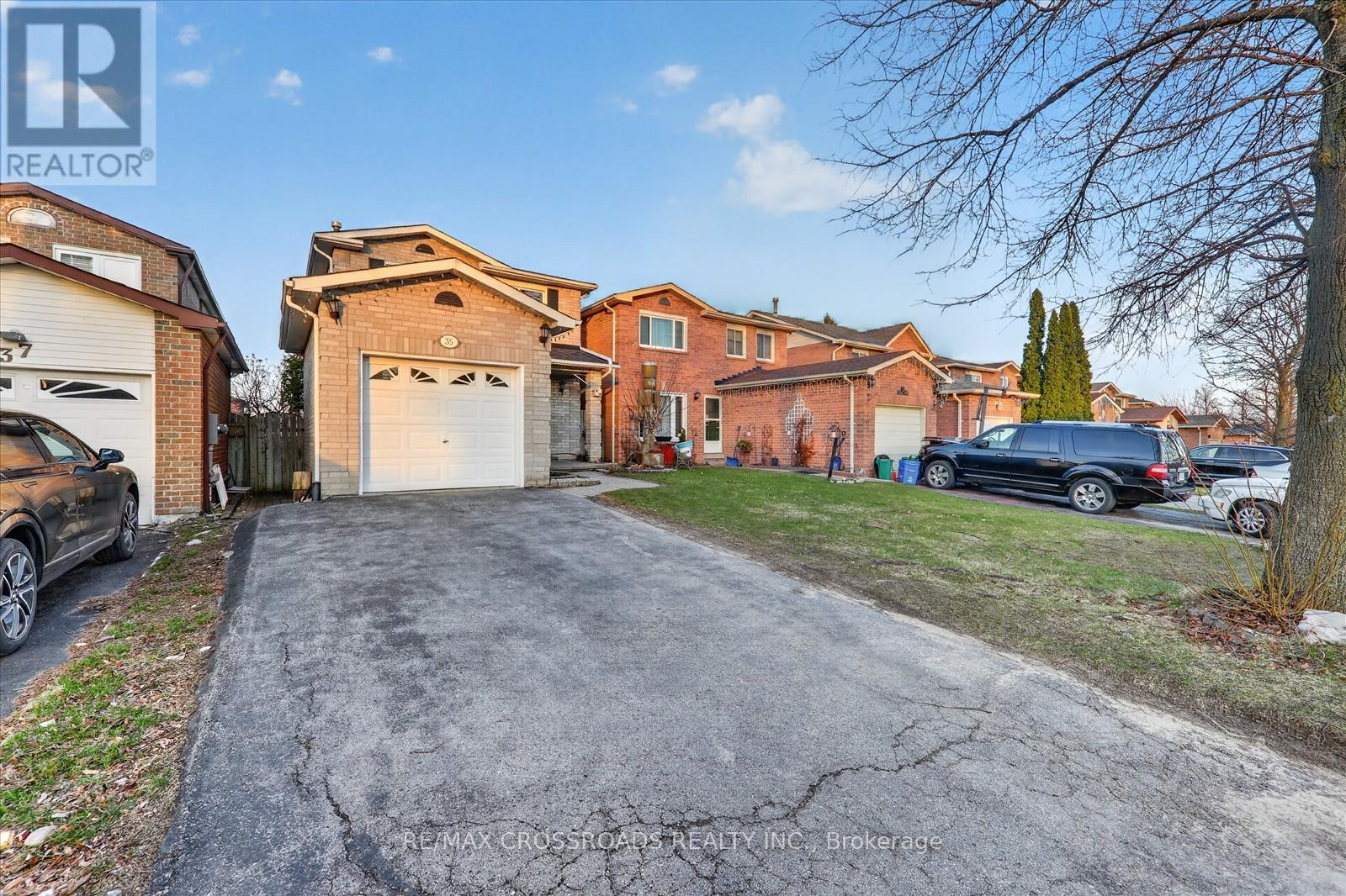 35 Harley Drive, Ajax, Ontario  L1S 5X6 - Photo 3 - E12986648