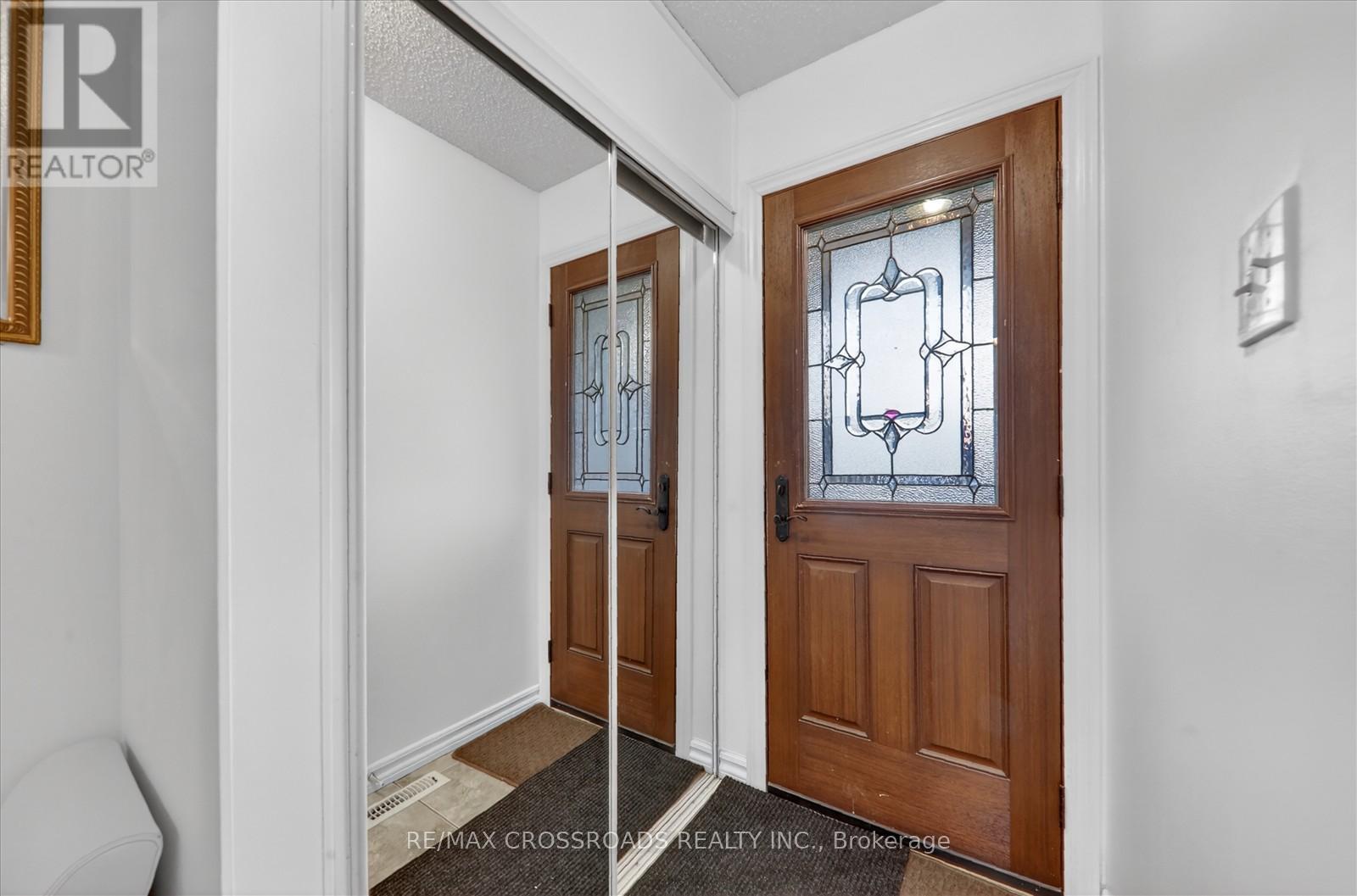 35 Harley Drive, Ajax, Ontario  L1S 5X6 - Photo 6 - E12986648