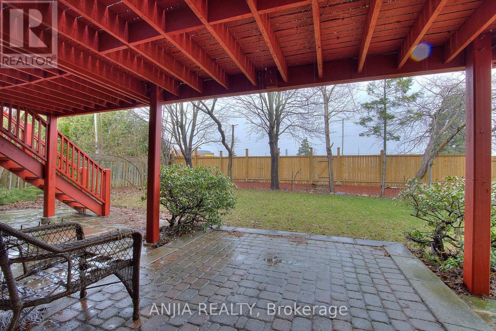 22 Chiltern Hill, Richmond Hill, Ontario  L4B 3B8 - Photo 16 - N12986632