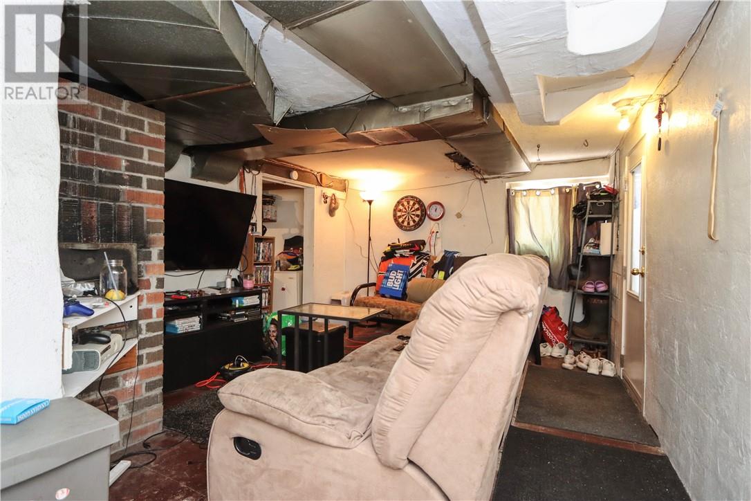 5 Pietro, Copper Cliff, Ontario  P0M 1N0 - Photo 23 - 2127070