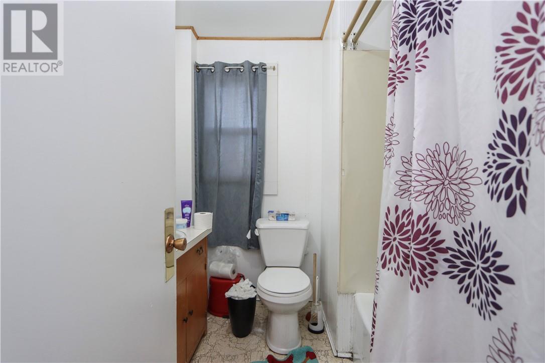 5 Pietro, Copper Cliff, Ontario  P0M 1N0 - Photo 29 - 2127070