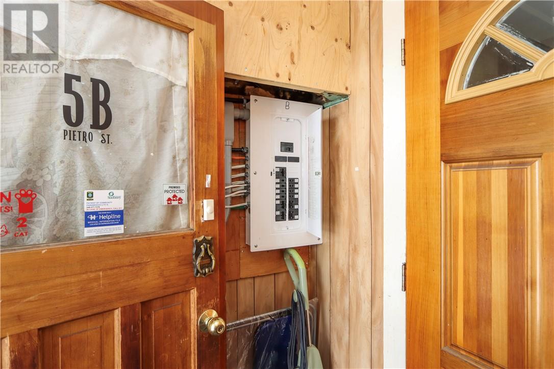 5 Pietro, Copper Cliff, Ontario  P0M 1N0 - Photo 5 - 2127070