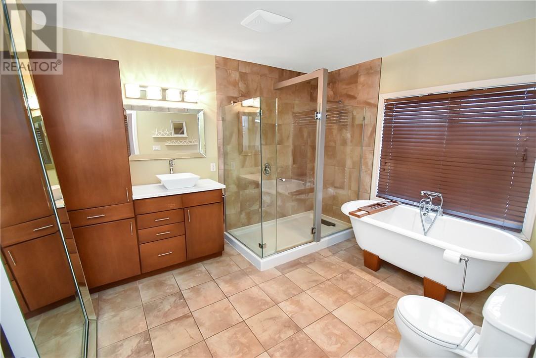 94 Douglas Street, Sudbury, Ontario  P3E 1E8 - Photo 17 - 2127094