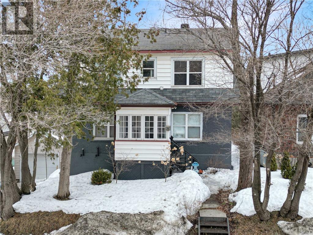 94 Douglas Street, Sudbury, Ontario  P3E 1E8 - Photo 2 - 2127094