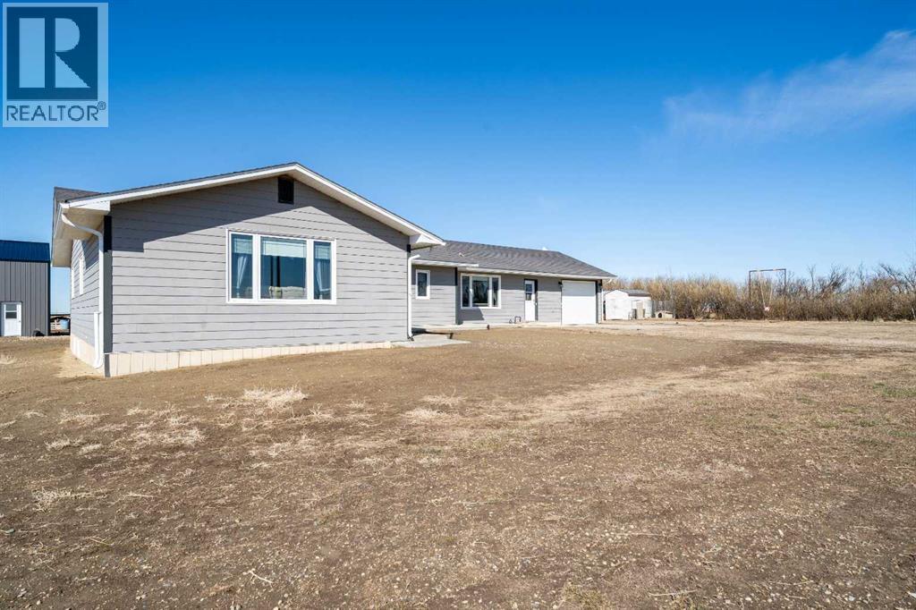 95012 Range Road 105, Rural Forty Mile No. 8, Alberta  T0K 0G0 - Photo 3 - A2299179