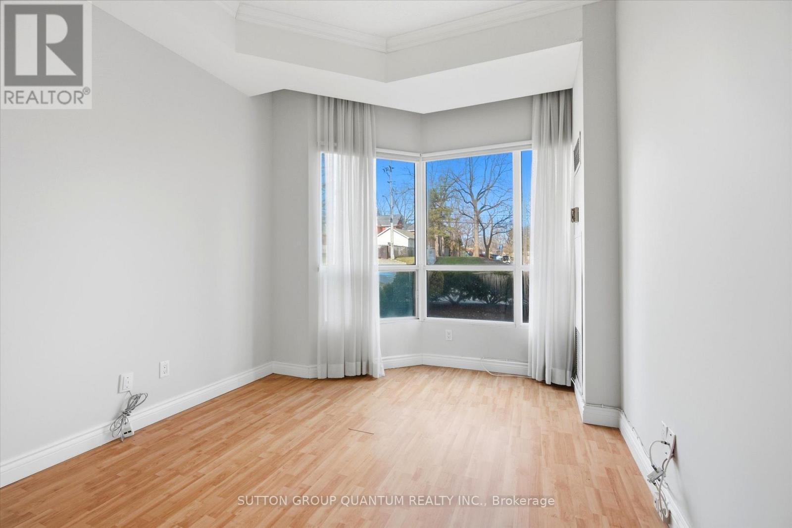 102 - 100 Millside Drive, Milton, Ontario  L9T 5E3 - Photo 25 - W12986634