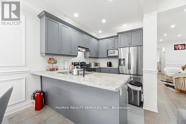 24 Benhurst Crescent, Brampton, Ontario  L7A 5A2 - Photo 13 - W12986660