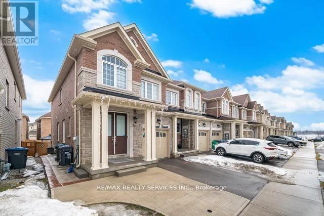 24 Benhurst Crescent, Brampton, Ontario  L7A 5A2 - Photo 5 - W12986660