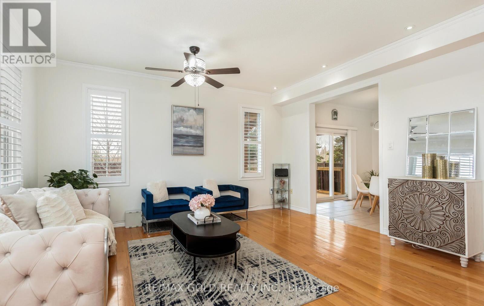 1090 Trudeau Drive, Milton, Ontario  L9T 0A3 - Photo 11 - W12986670