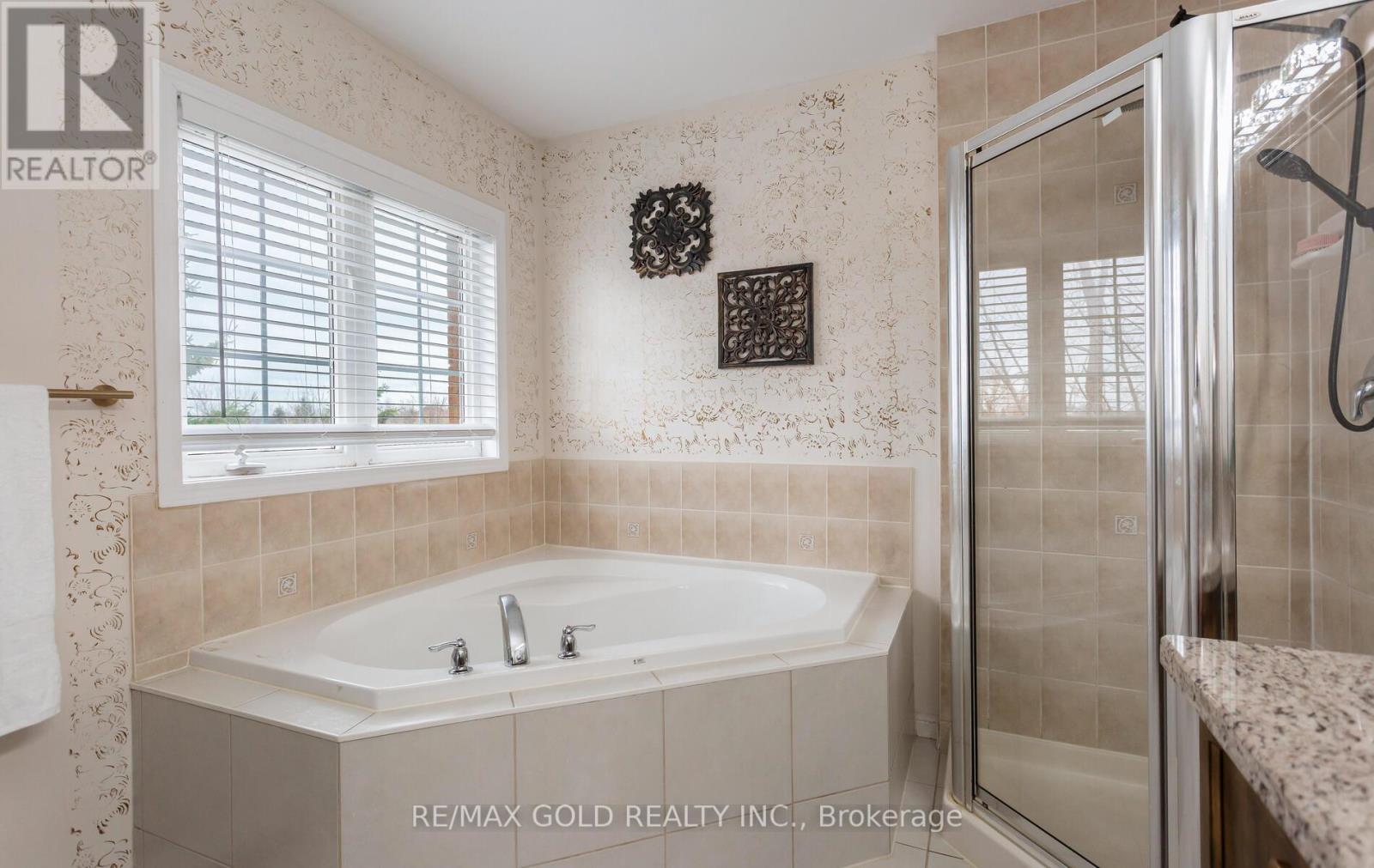 1090 Trudeau Drive, Milton, Ontario  L9T 0A3 - Photo 29 - W12986670