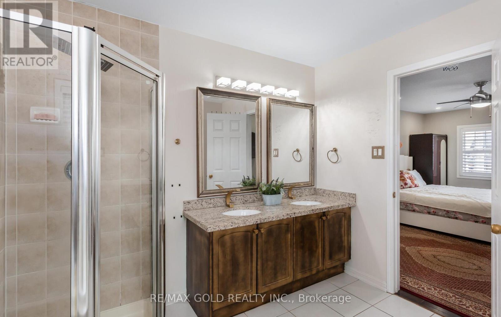 1090 Trudeau Drive, Milton, Ontario  L9T 0A3 - Photo 30 - W12986670