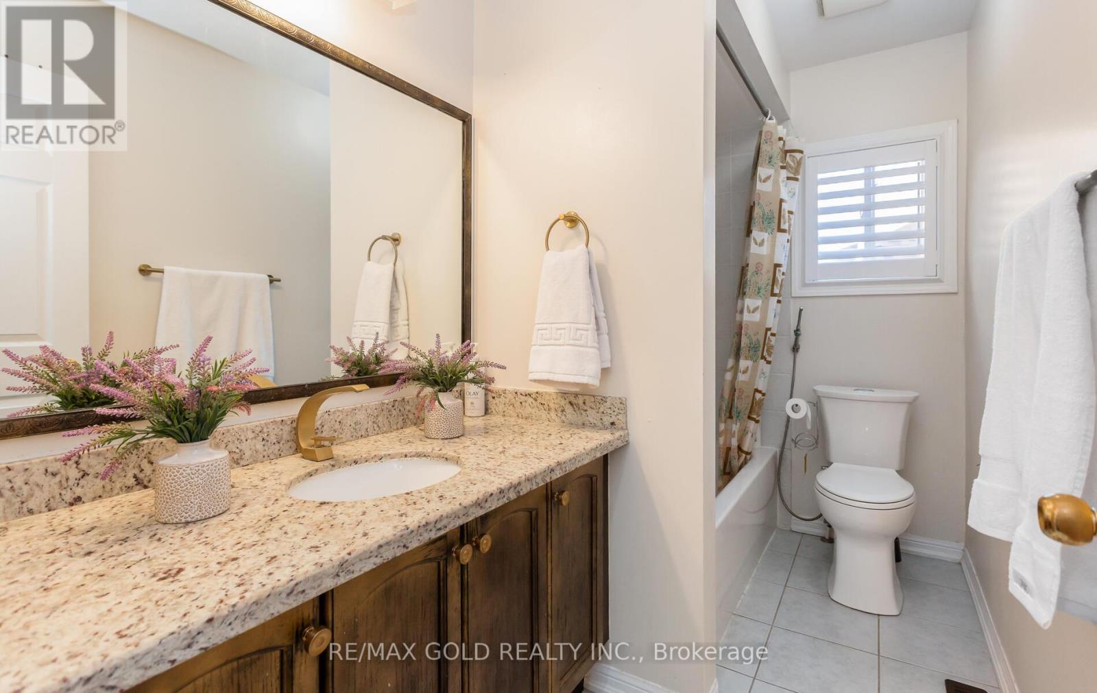 1090 Trudeau Drive, Milton, Ontario  L9T 0A3 - Photo 37 - W12986670