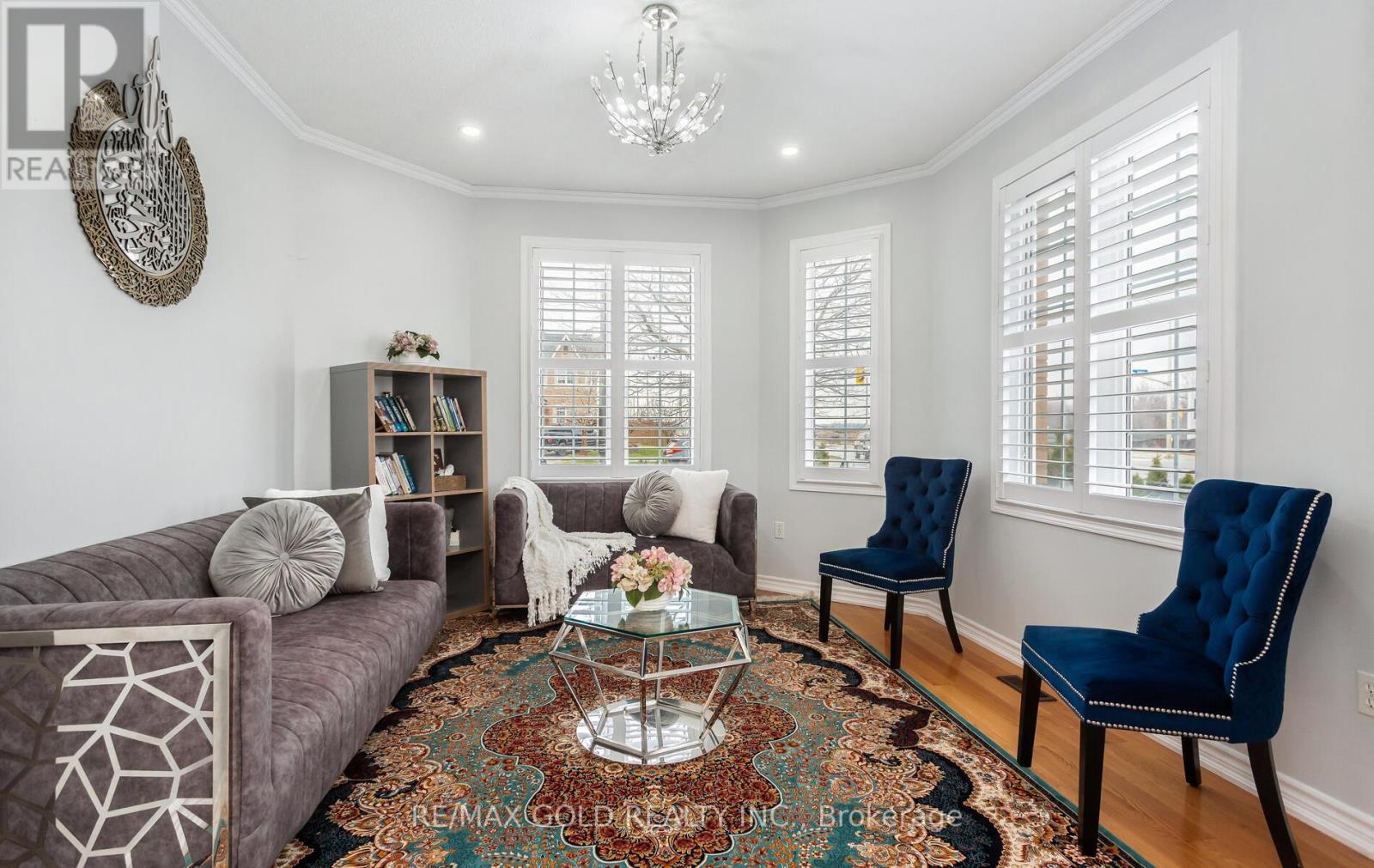 1090 Trudeau Drive, Milton, Ontario  L9T 0A3 - Photo 6 - W12986670