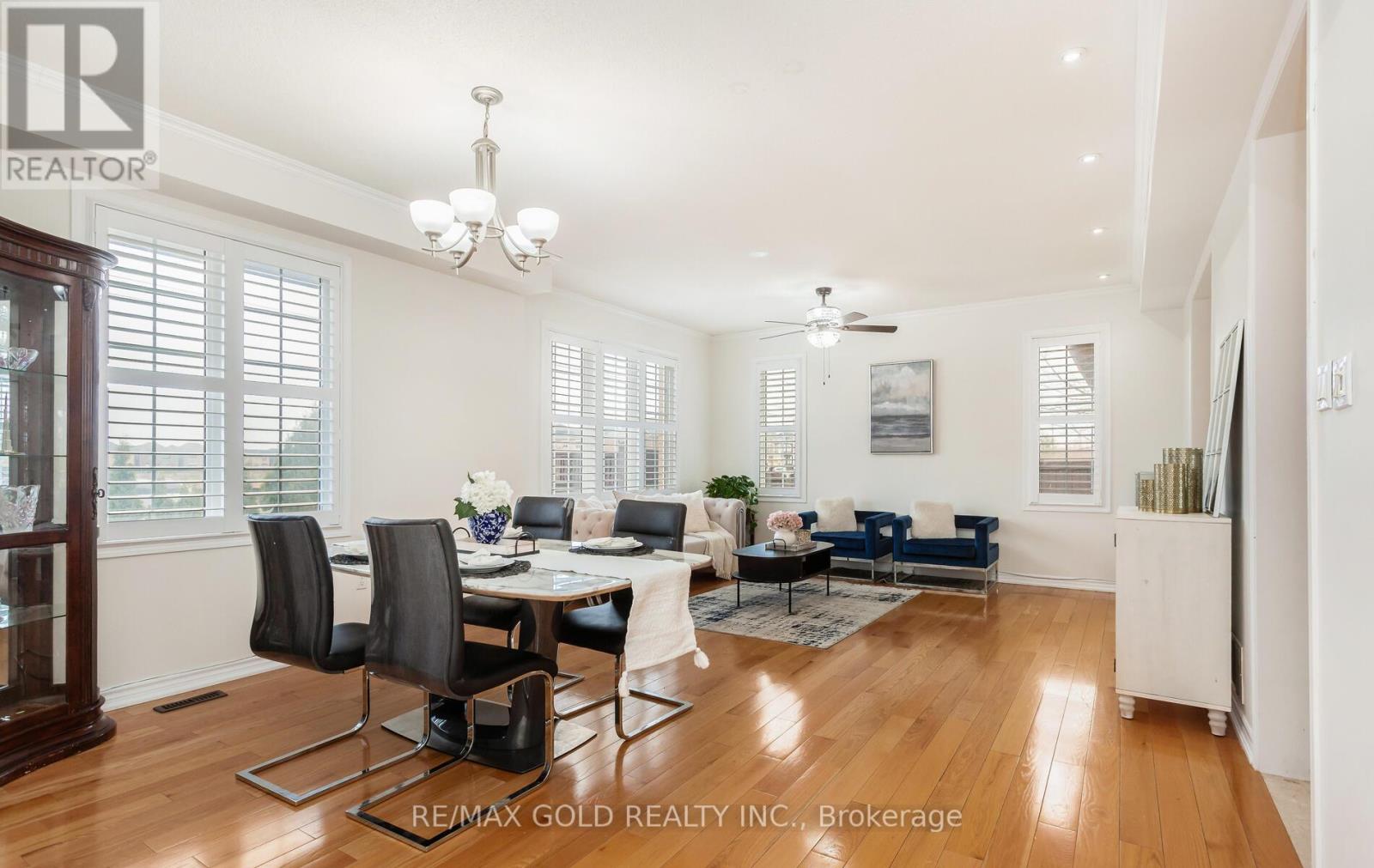 1090 Trudeau Drive, Milton, Ontario  L9T 0A3 - Photo 9 - W12986670