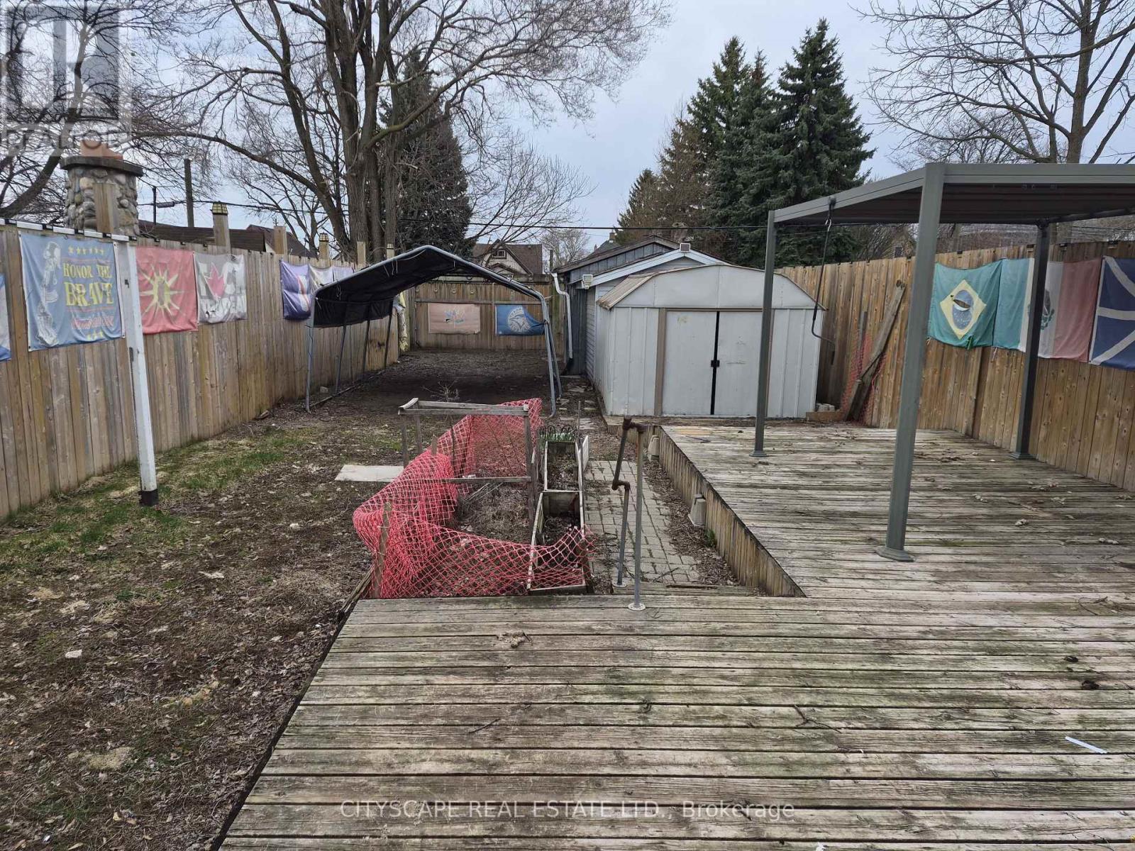 33 Glenwood Avenue, London East, Ontario  N5Z 2P7 - Photo 7 - X12986626