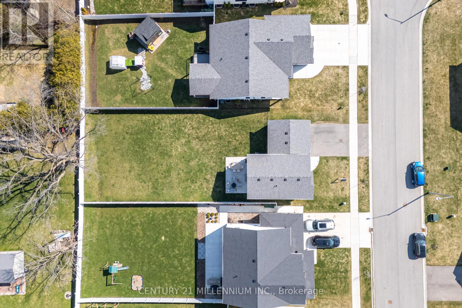 17 Helen Court, Central Elgin, Ontario  N0L 1B0 - Photo 45 - X12986652