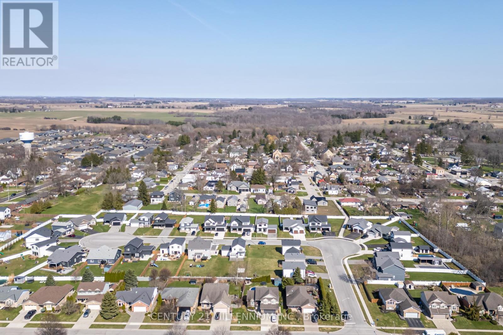 17 Helen Court, Central Elgin, Ontario  N0L 1B0 - Photo 49 - X12986652