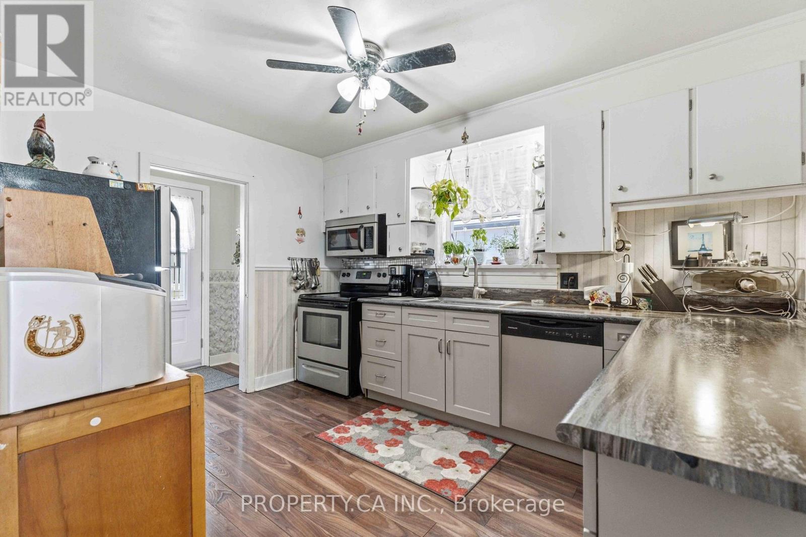 39 Mcdonald Avenue, Thorold, Ontario  L2V 3E5 - Photo 10 - X12986662