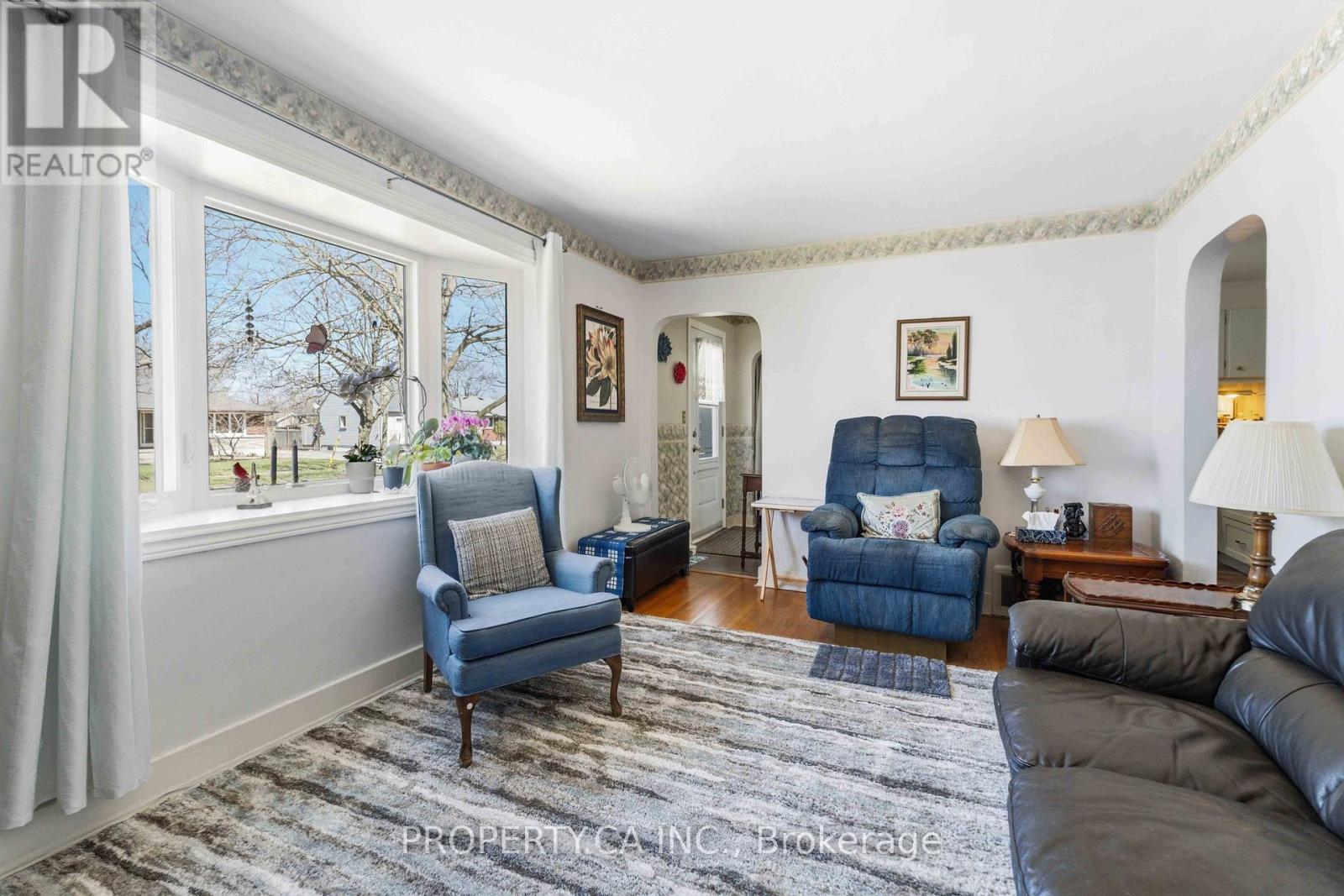 39 Mcdonald Avenue, Thorold, Ontario  L2V 3E5 - Photo 4 - X12986662