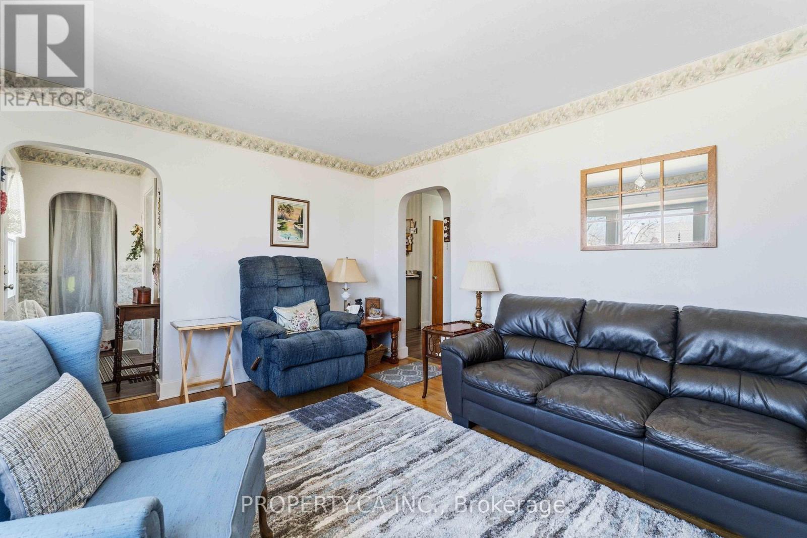 39 Mcdonald Avenue, Thorold, Ontario  L2V 3E5 - Photo 6 - X12986662