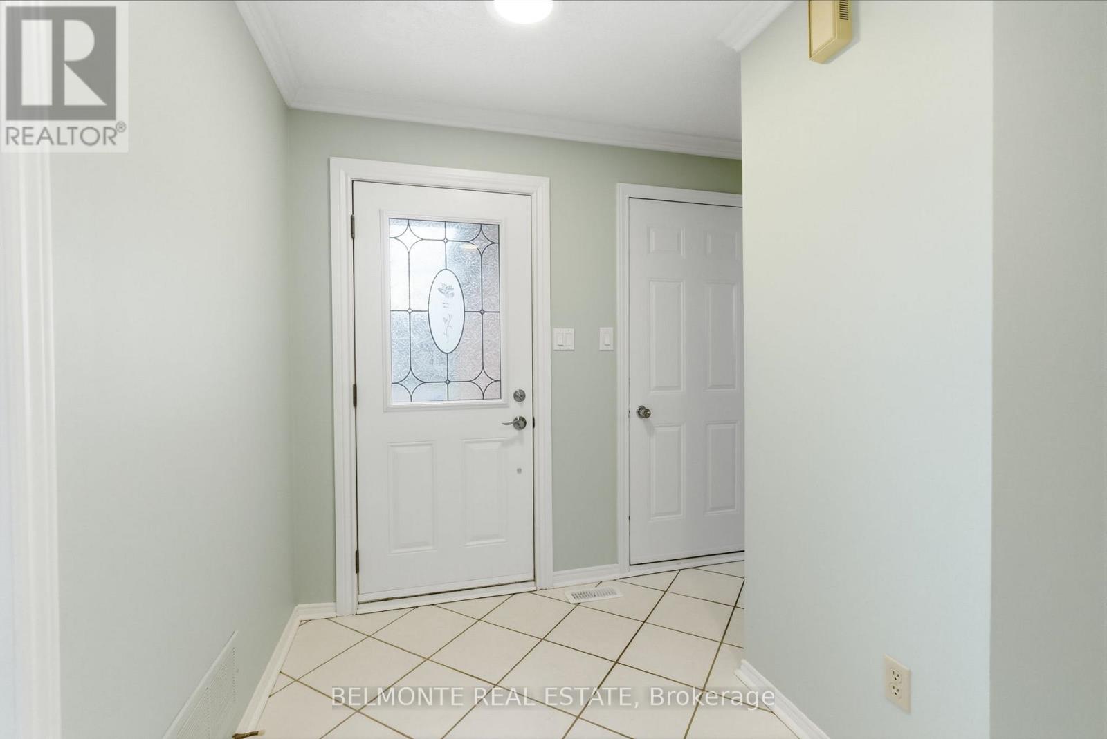 888 Lavis Court, Oshawa, Ontario  L1K 1W1 - Photo 4 - E12983982