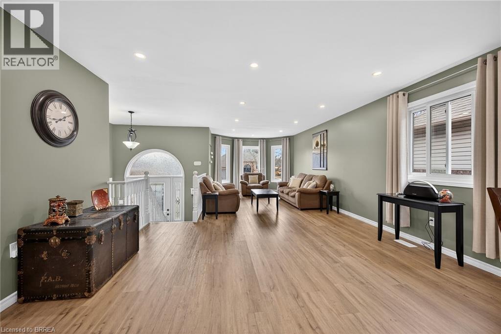 30 Mcintosh Court, Brantford, Ontario  N3R 5W9 - Photo 14 - 40814737