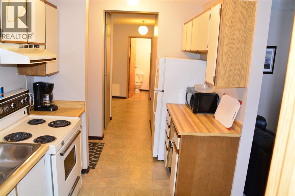 101-215, 10118 100 Avenue, Peace River, Alberta  T8S 1R3 - Photo 19 - A2264118