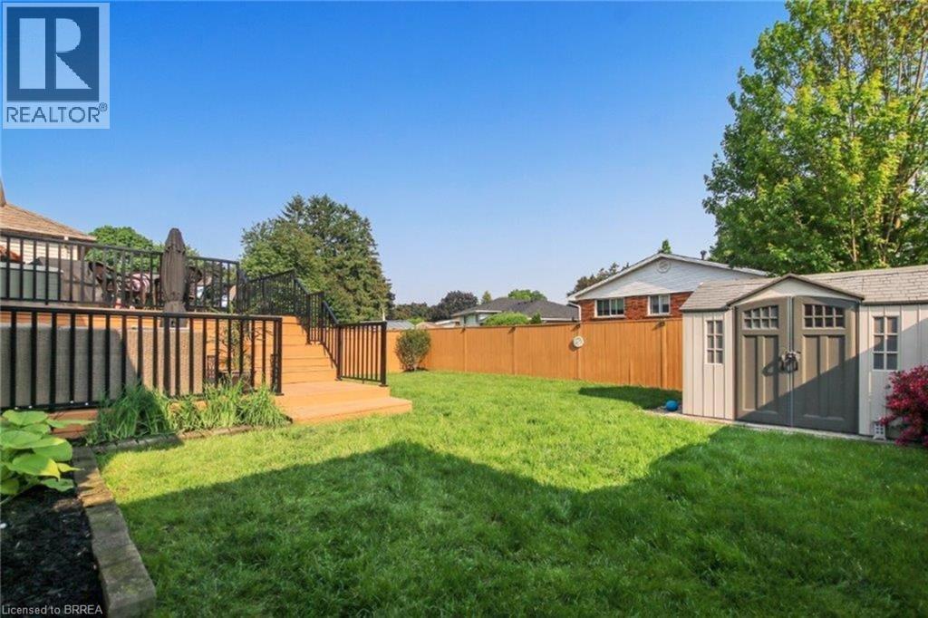 30 Mcintosh Court, Brantford, Ontario  N3R 5W9 - Photo 43 - 40814737