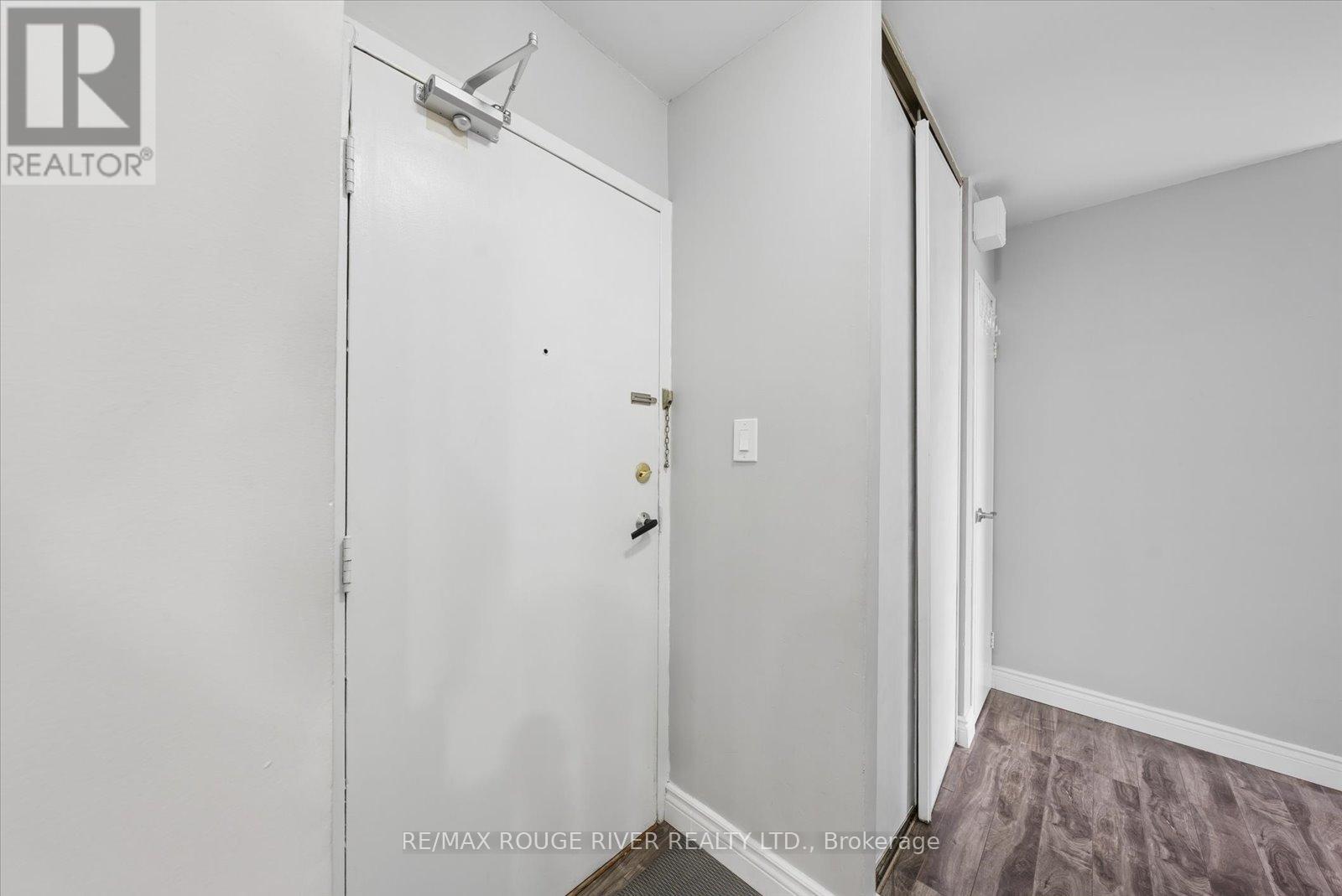 907 - 90 Ling Road, Toronto, Ontario  M1E 4Y3 - Photo 6 - E12914304